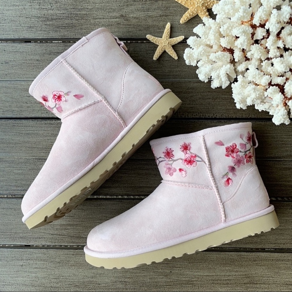 🌴🔆UGG- MINI BLOSSOM BOOTS🔆🌴 - Picture 8 of 15